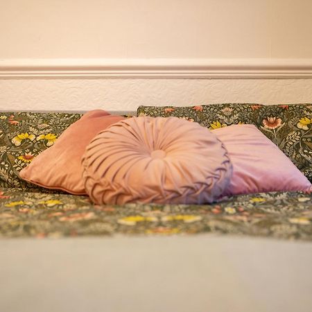 Cozy Rooms In Shared Accommodation Near Anfield Stadium With Parking And Wifi 리버풀 외부 사진