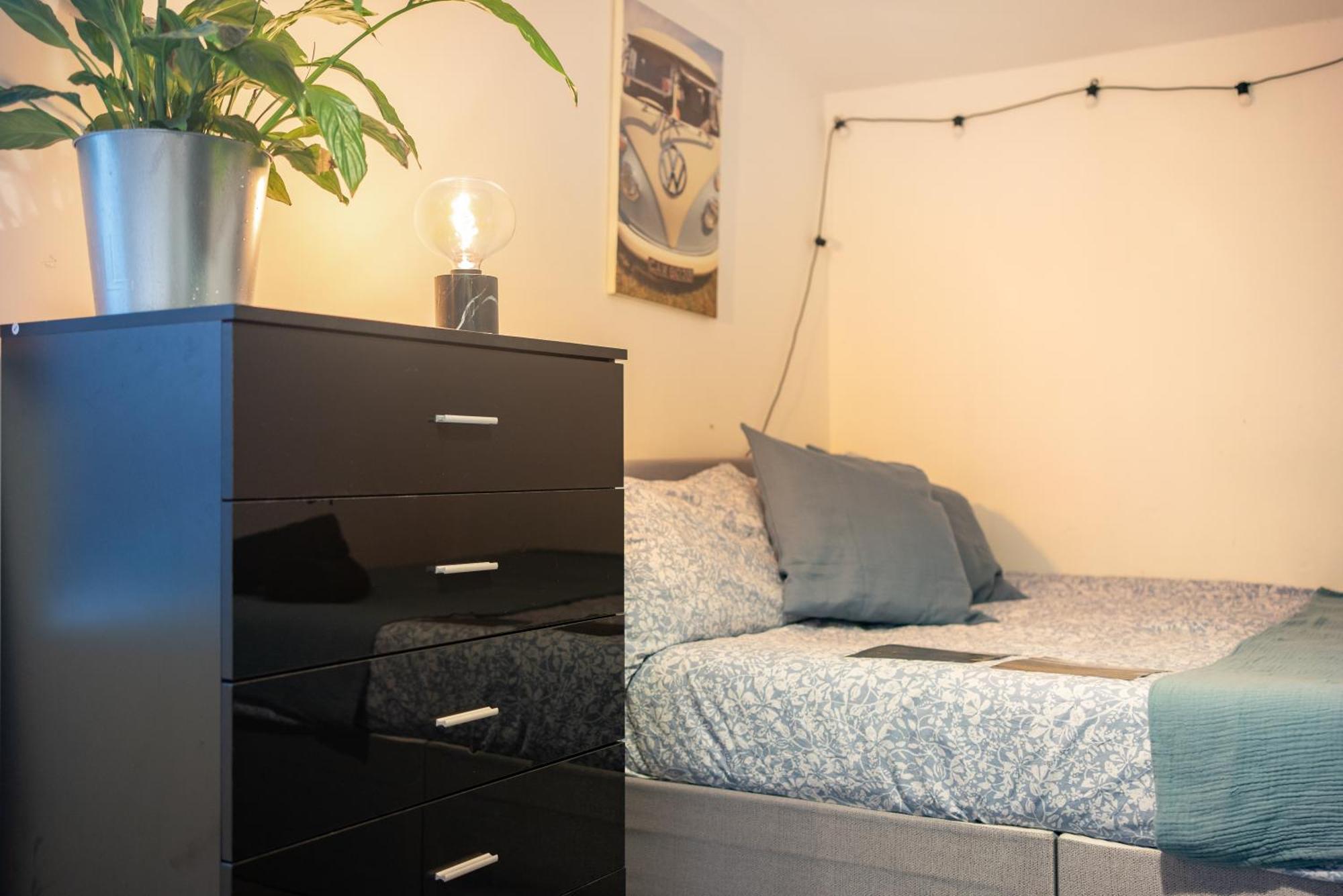 Cozy Rooms In Shared Accommodation Near Anfield Stadium With Parking And Wifi 리버풀 외부 사진