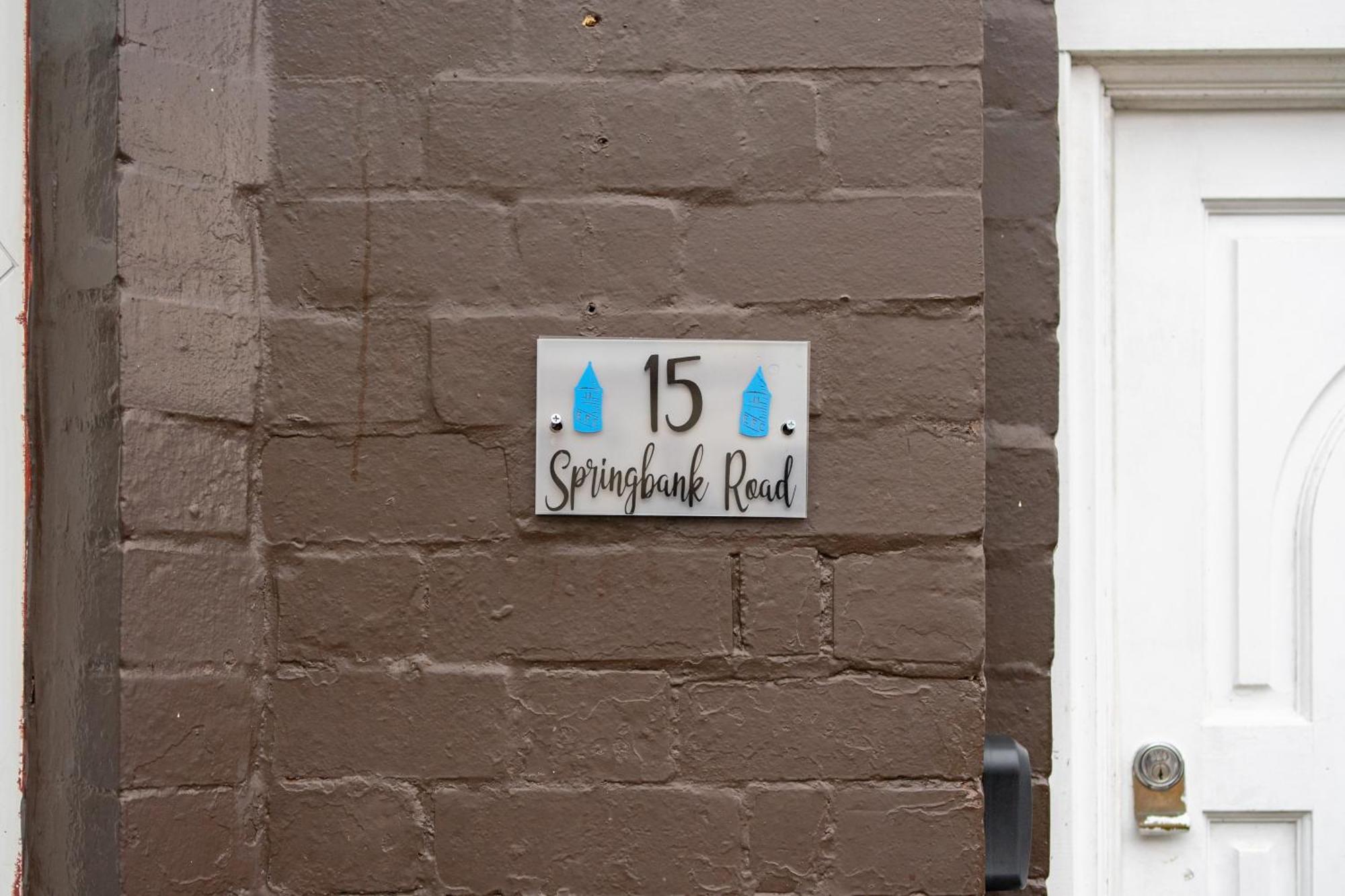 Cozy Rooms In Shared Accommodation Near Anfield Stadium With Parking And Wifi 리버풀 외부 사진
